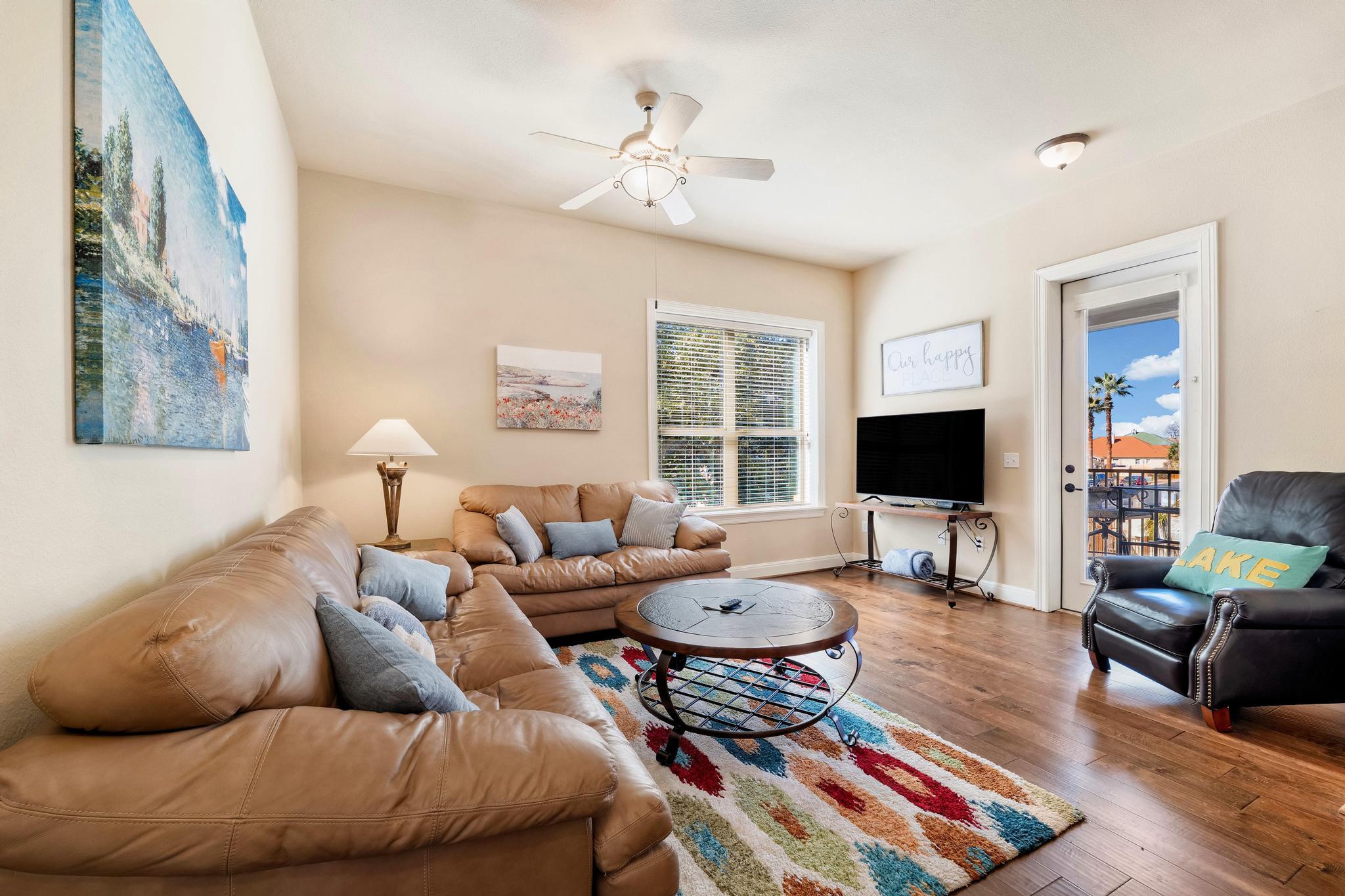 Residential in Horseshoe Bay 5