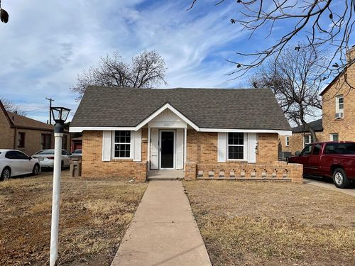 2314 Waco St, San Angelo, TX, 76901-2412 | Card Image