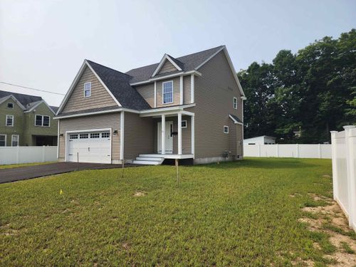 21 Library St, Hudson, NH, 03051-4239 | Card Image