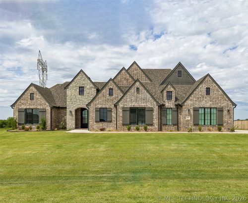 103 W 164th Pl S, Glenpool, OK, 74033-4487 | Card Image