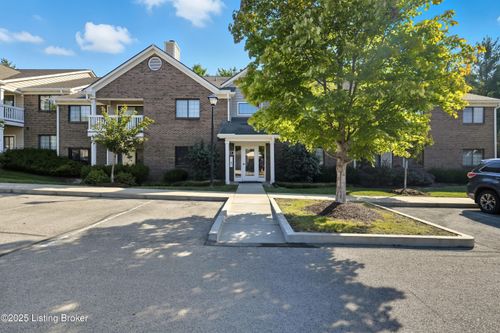 208-401 Creason Ct, Louisville, KY, 40223-6137 | Card Image