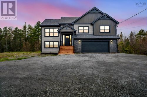 81 Gardeners Walk, Beaver Bank, NS, B4H1A5 | Card Image