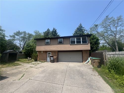 820 Cayuga Creek Rd, Cheektowaga, NY, 14227-1928 | Card Image