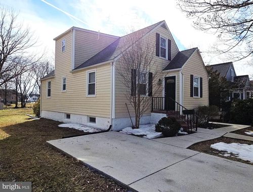 2329 Foster Ave, PARKVILLE, MD, 21234-3909 | Card Image