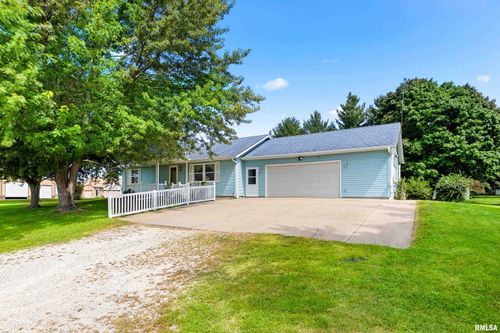 210 N Kent St, Yates City, IL, 61572-9262 | Card Image