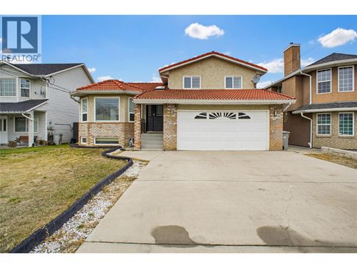 1133 13th St, Kamloops, BC, V2B8K4 | Card Image