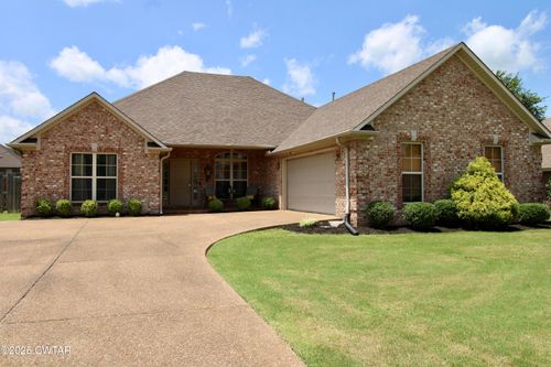 11 Tuscany Cv, Jackson, TN, 38305-6916 | Card Image