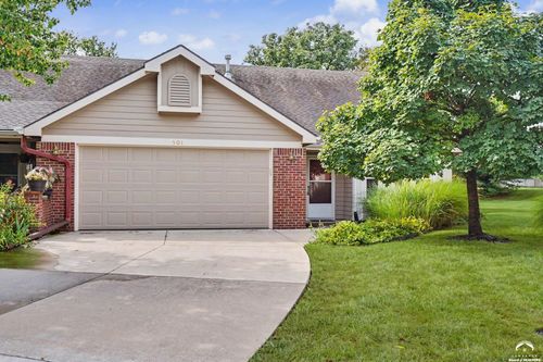501 Regents St, Lawrence, KS, 66049-3895 | Card Image