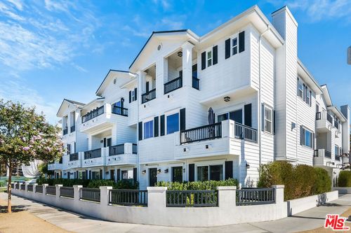 108-4840 Cleon Ave, North Hollywood, CA, 91601-4646 | Card Image