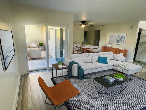 501 Hunter Cir, KISSIMMEE, FL, 34758-3332 | Card Image