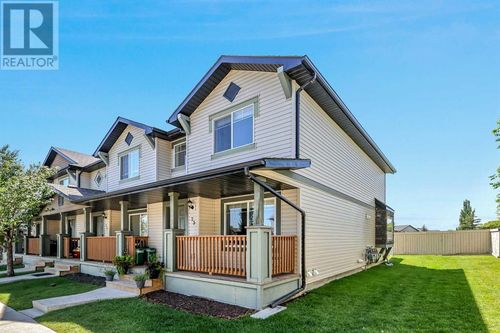105 Drake Landing Common, Okotoks, AB, T1S0C9 | Card Image