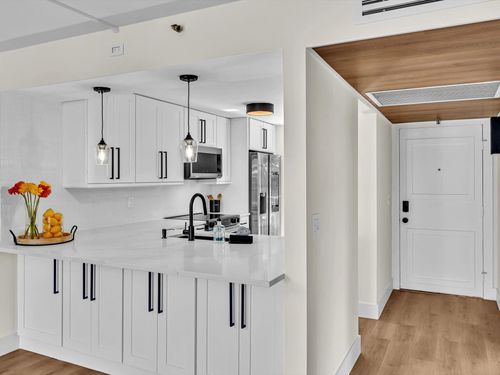 unit-303-21 Royal Palm Way, Boca Raton, FL, 33432-7869 | Card Image