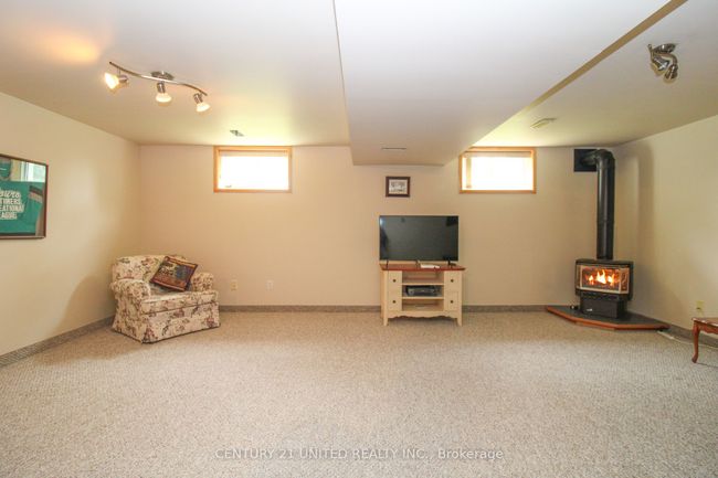 449 King George St, House other with 3 bedrooms, 2 bathrooms and 2 parking in Peterborough ON | Image 21