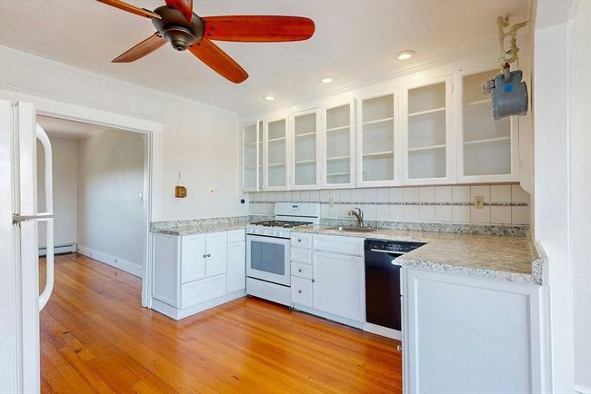 APT-6 - 235 Washington Ave, Condo with 2 bedrooms, 1 bathrooms and null parking in Winthrop MA | Image 8