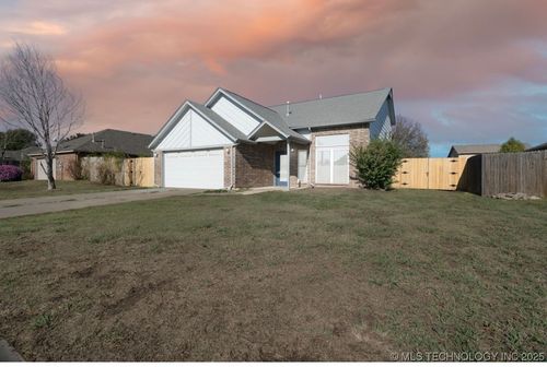 13147 E 129th St N, Collinsville, OK, 74021-4175 | Card Image