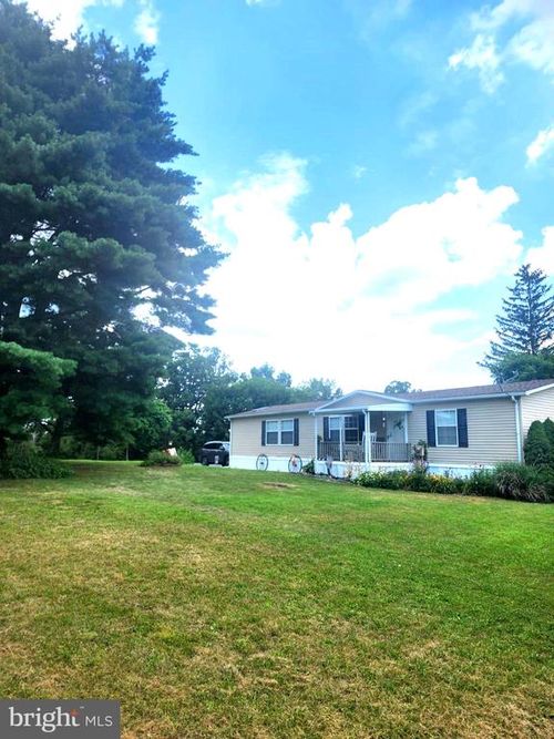 4612 Holly Dr, CHAMBERSBURG, PA, 17202-9158 | Card Image