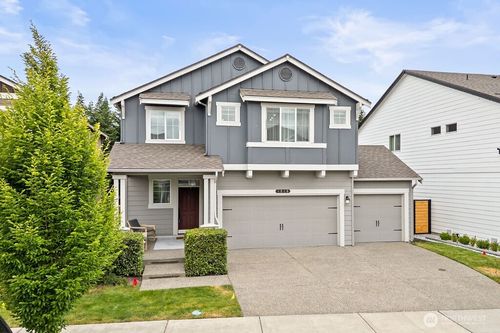 1210 29th St Nw, Puyallup, WA, 98371-3503 | Card Image