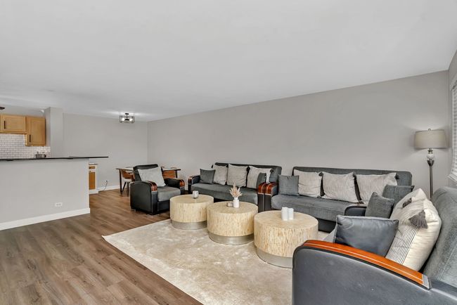 APT-306 - 520 Burning Tree Ln, Condo with 2 bedrooms, 2 bathrooms and 2 parking in Naperville IL | Image 7