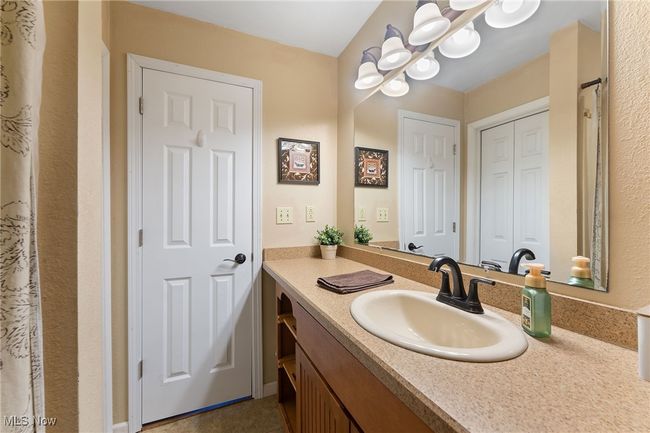 26 Deeringwood Dr, House other with 4 bedrooms, 3 bathrooms and null parking in New Middletown OH | Image 23