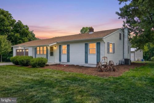 155 4th St, MOUNT WOLF, PA, 17347-9771 | Card Image