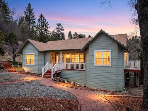 1 Sunnyslope Ln, Running Springs, CA, 92382-7530 | Card Image
