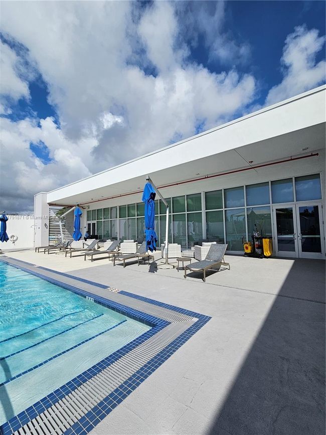 APT-2202 - 15051 Royal Oaks Ln, Condo with 2 bedrooms, 3 bathrooms and null parking in North Miami FL | Image 35