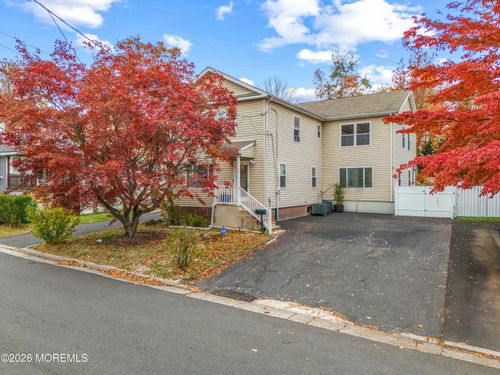 74 Wildwood Ave, Edison, NJ, 08837-3314 | Card Image