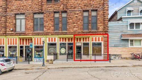 216 E Ludington Street, Iron Mountain, MI, 49801 | Card Image