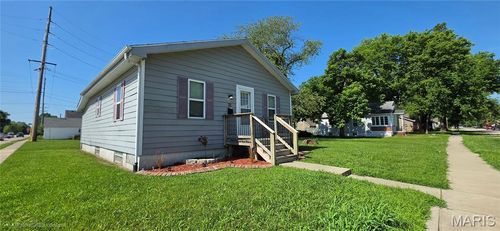 519 E Washington St, O Fallon, IL, 62269-1508 | Card Image