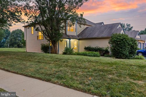 18 Hawthorne Ct, Hamilton, NJ, 08690-3356 | Card Image