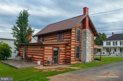 36 Runnymeade Road, House other with 2 bedrooms, 1 bathrooms and null parking in BUNKER HILL WV | Image 2