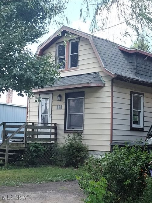 543 Corice St, Akron, OH, 44311-2221 | Card Image