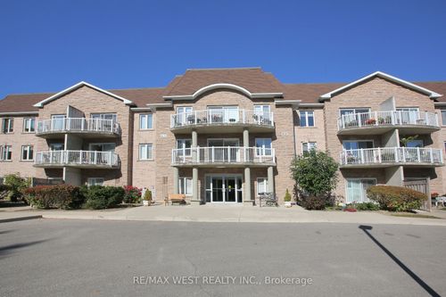 223-32 Church St, Schomberg, ON, L0G1T0 | Card Image