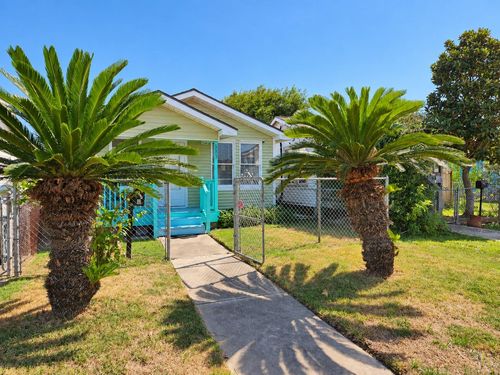 5507 Avenue P, Galveston, TX, 77551-4758 | Card Image