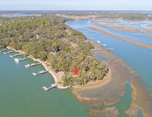 20 Claires Point Road, Beaufort, SC, 29907 | Card Image