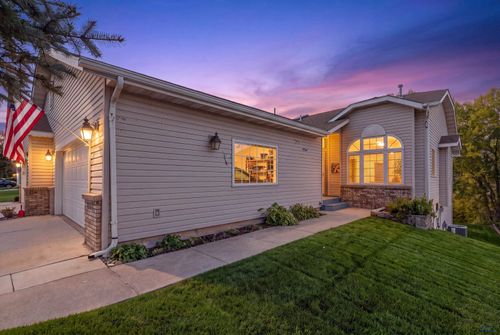 3701 Park Dr, Rapid City, SD, 57702-0555 | Card Image