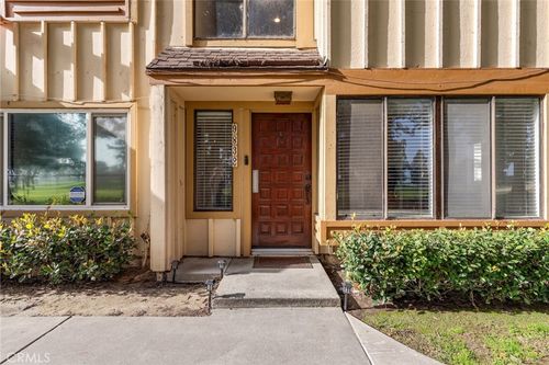 9832 Karmont Ave, South Gate, CA, 90280 | Card Image