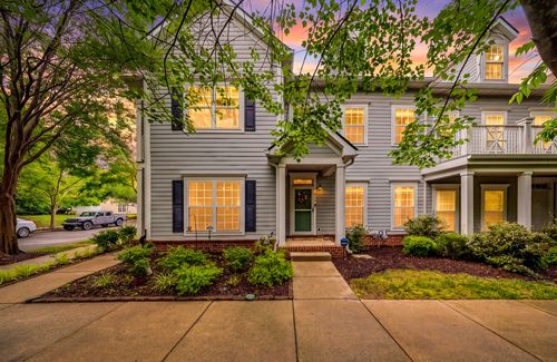 817 Hobbit Ln, Nashville, TN, 37211-7070 | Card Image
