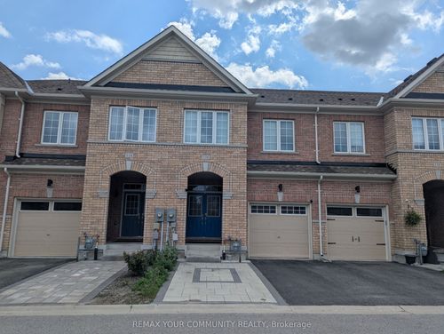 116 Maguire Rd, Newmarket, ON, L3X0M1 | Card Image