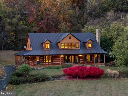 156 Bear Wallow Rd, HUNTLY, VA, 22640-3034 | Card Image