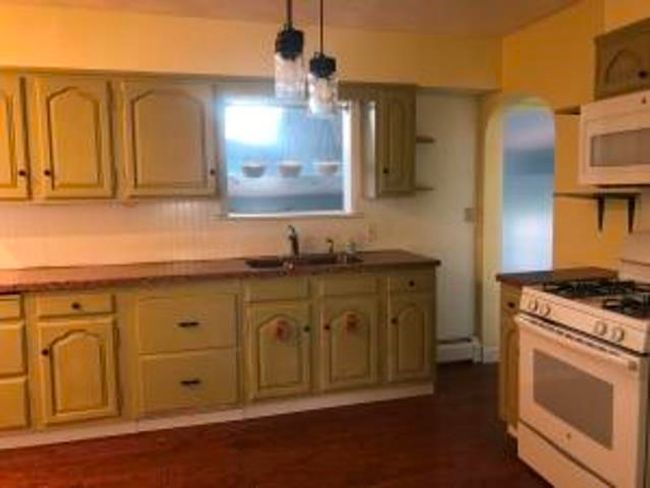 120 - 118 E 2 Nd St, House other with 4 bedrooms, 2 bathrooms and null parking in Emporium PA | Image 12