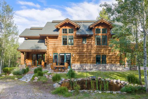 4420 W Bronco Rd, Wilson, WY, 83014-5032 | Card Image