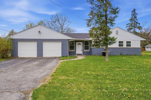 818 Brookwood Dr, Bellefontaine, OH, 43311-2821 | Card Image