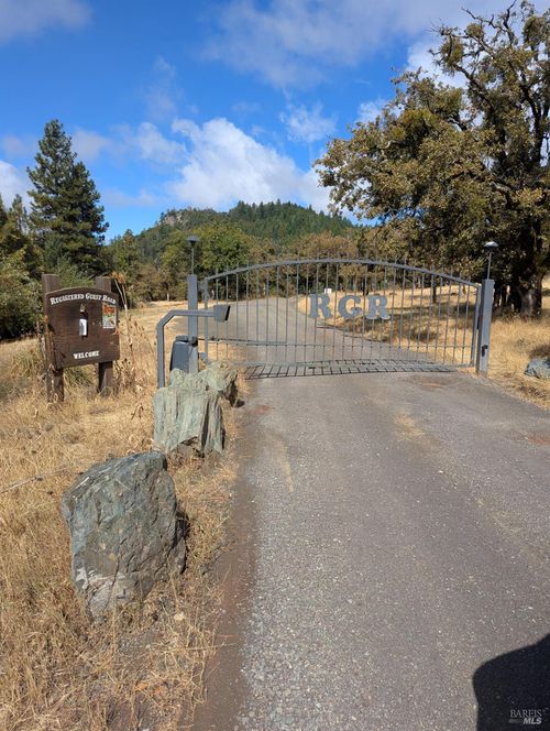 59002 George Washington Rock Rd, Leggett, CA, 95585 | Card Image