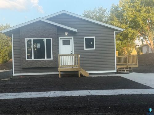 309 N Willow Ave, Sioux Falls, SD, 57104-2879 | Card Image