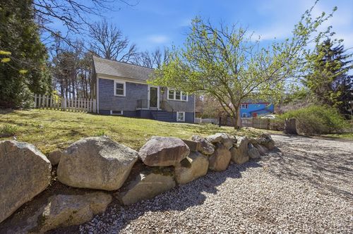 14 Saint Anns Ln, Teaticket, MA, 02536-5720 | Card Image