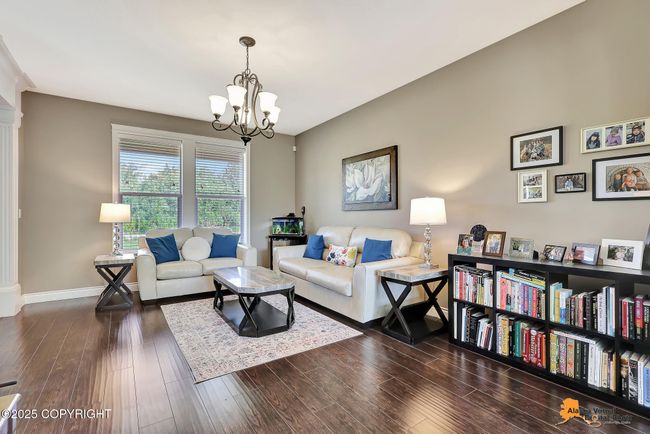 Formal Living Room | Image 7