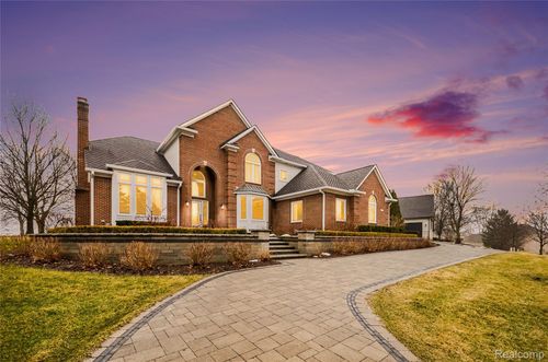 4179 Saint Andrews St, Howell, MI, 48843-7467 | Card Image