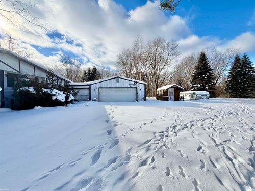 100 S Nellsville Rd, Houghton Lake, MI, 48629-9081 | Card Image