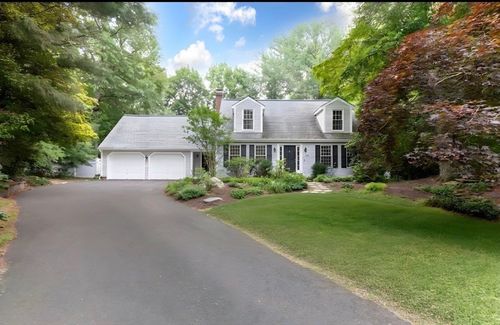 135 Lawndale Rd, Mansfield, MA, 02048-1676 | Card Image